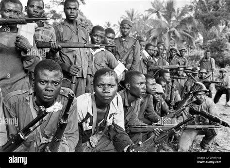 De Biafraanse Oorlog: Een Complex Tijdperk van Verzet en Humanitaire Crisis